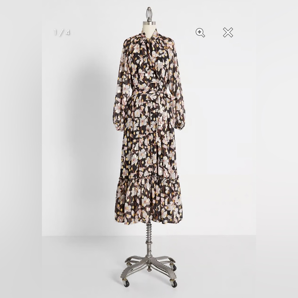 ModCloth NWT Vines Divineโ Tie Neck Midi Dress - Black Floral